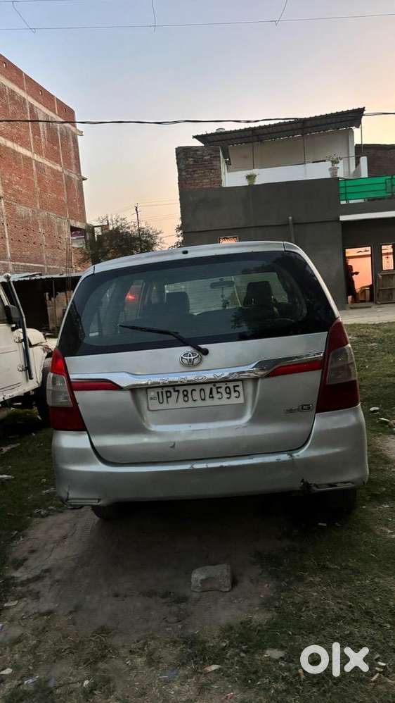Toyota Innova 2012 Diesel 290000 Km Driven