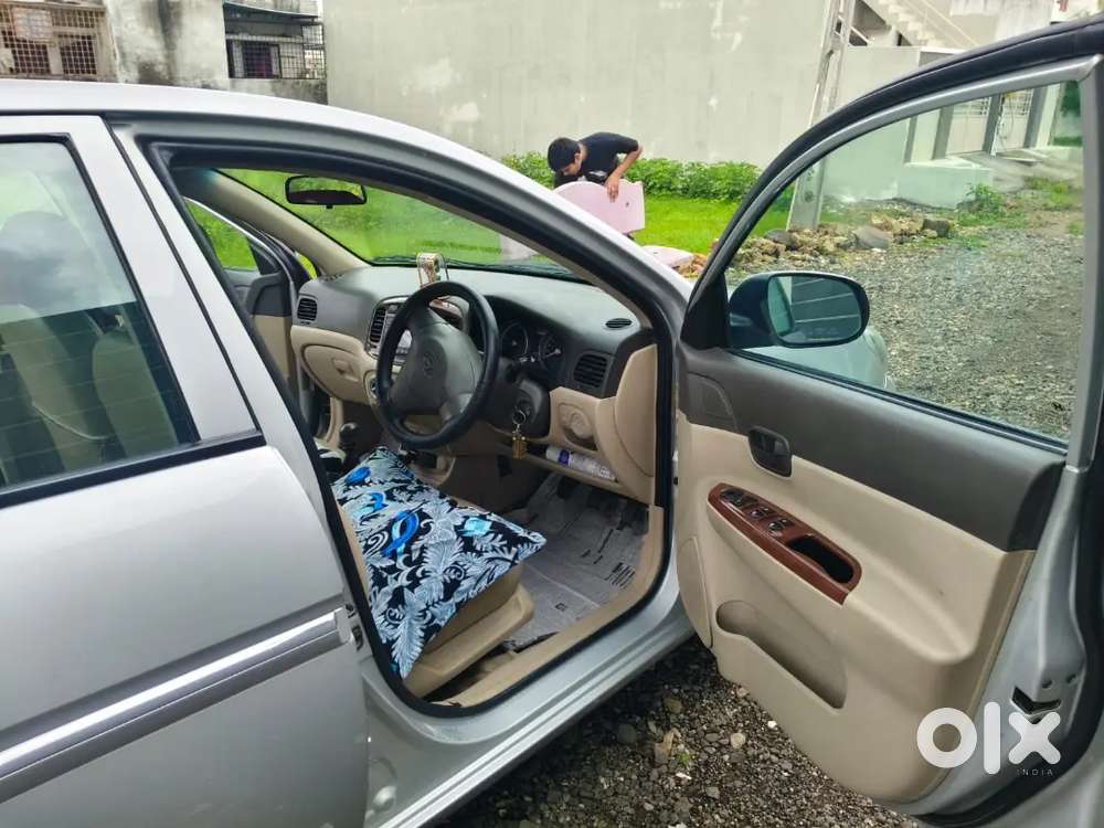Hyundai Verna 2011