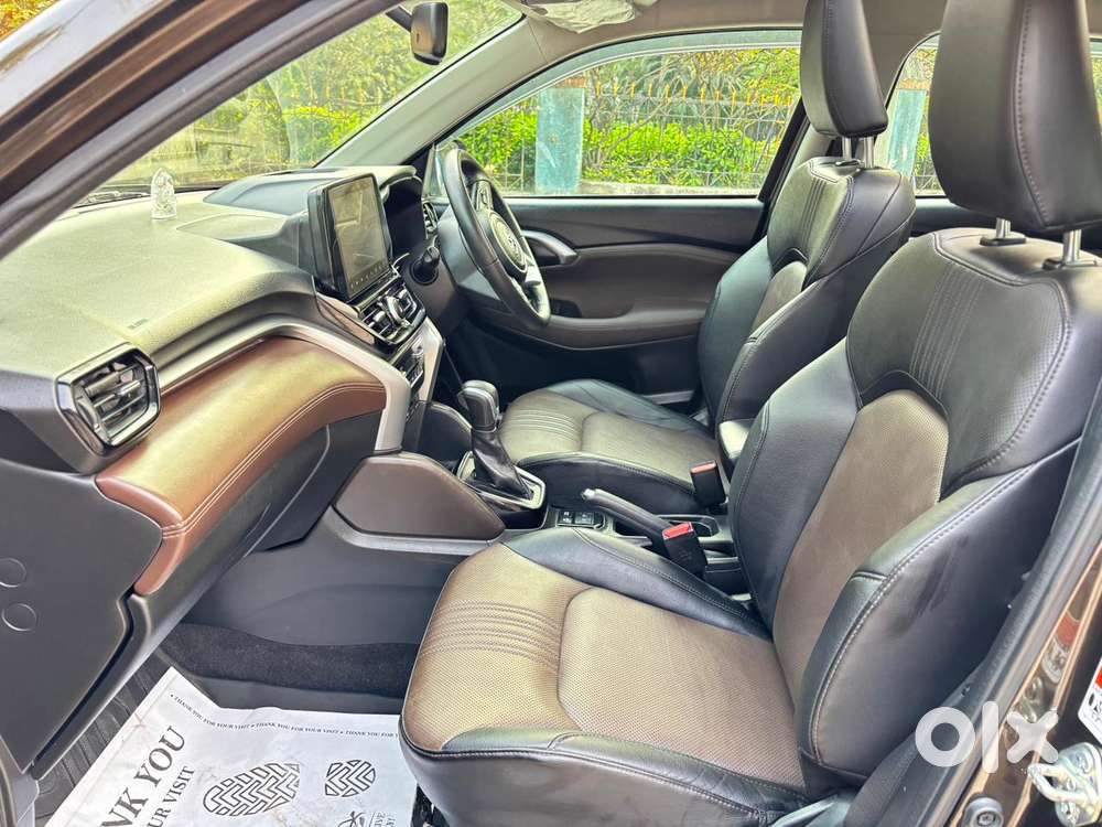 Toyota Urban Cruiser Hyryder 1.5 V Hybrid, 2023, Cng & Hybrids