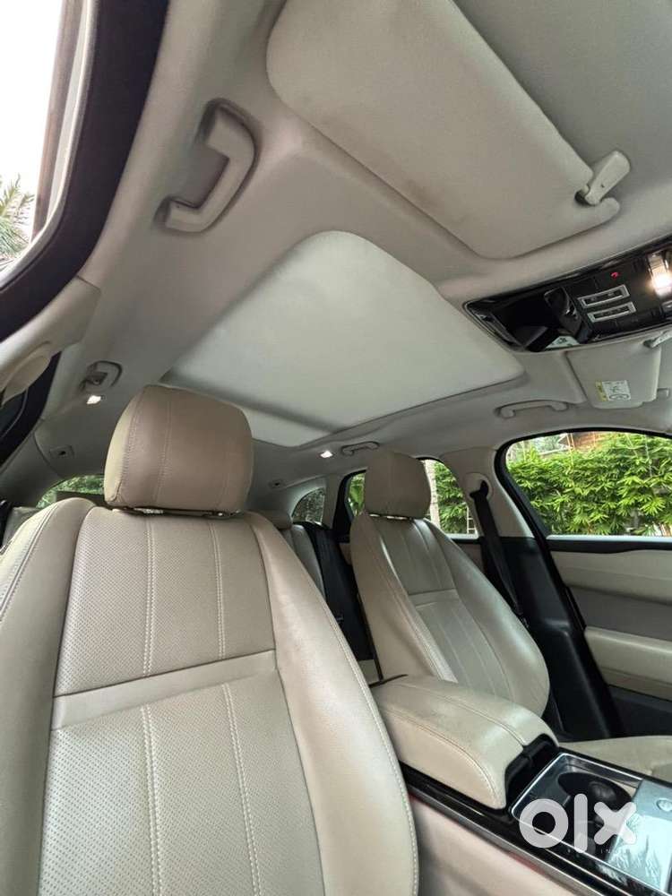Land Rover Range Rover Velar 2020 Petrol Well Maintained