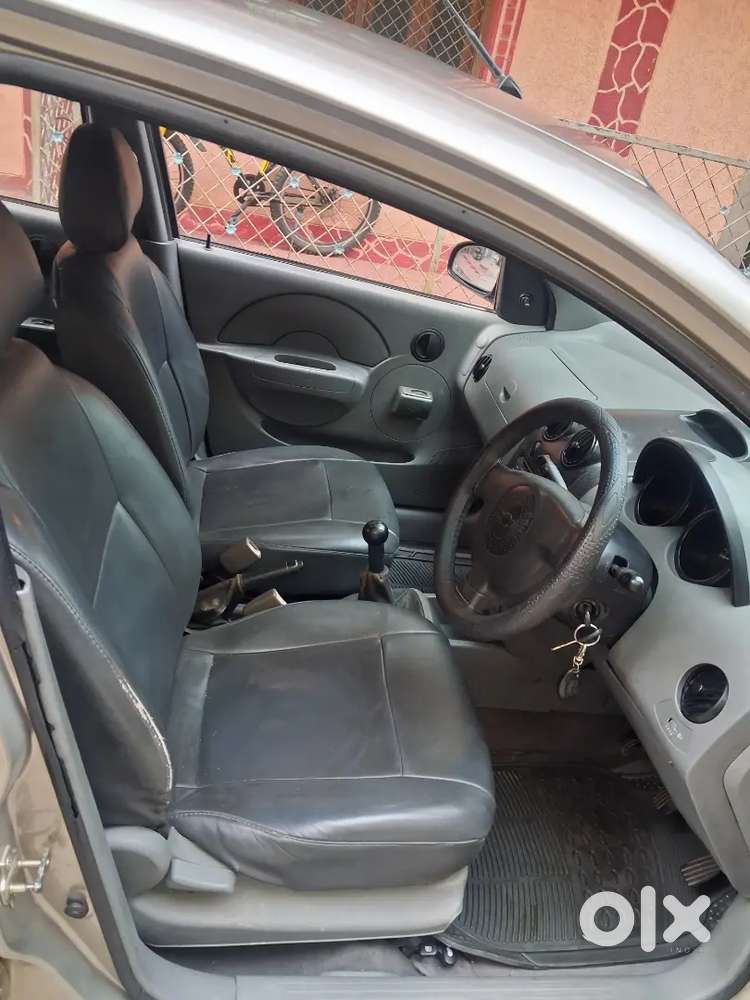 Chevrolet Aveo 2009 Petrol 76000 Km Driven