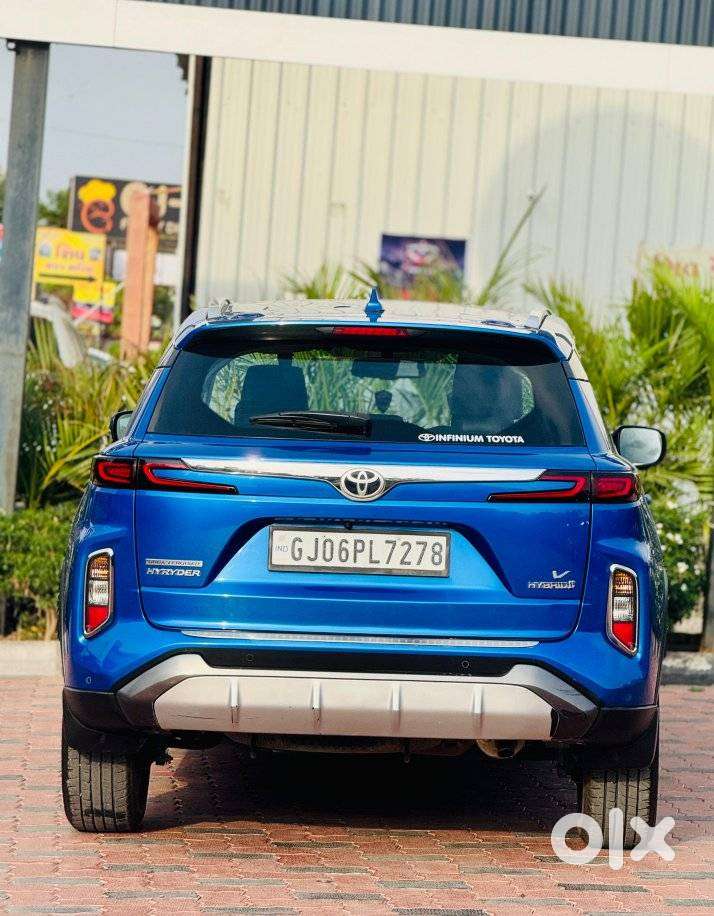 Toyota Urban Cruiser Hyryder 1.5 V Hybrid, 2023, Petrol