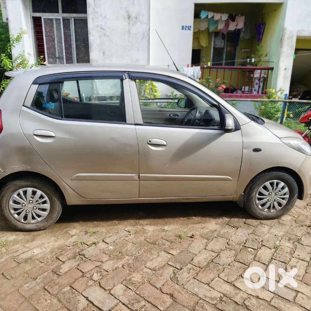 Hyundai I10 Sportz Petrol 2013