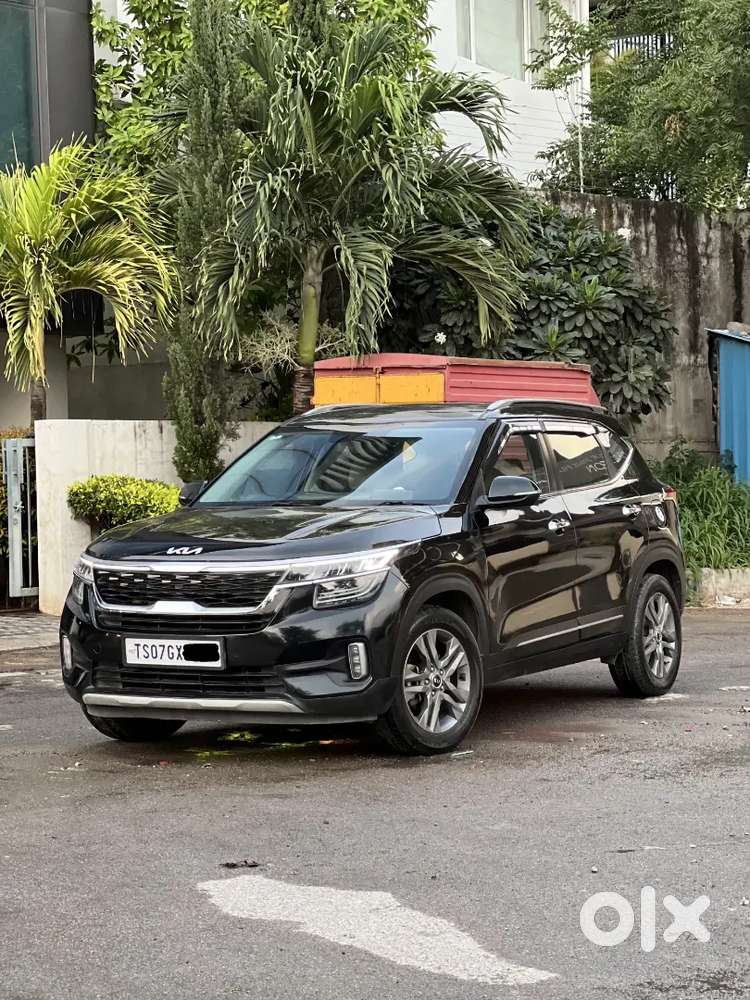 Kia Seltos 1.5 Htx At Ivt  Black Color 2019 Showroom Track Beautiful