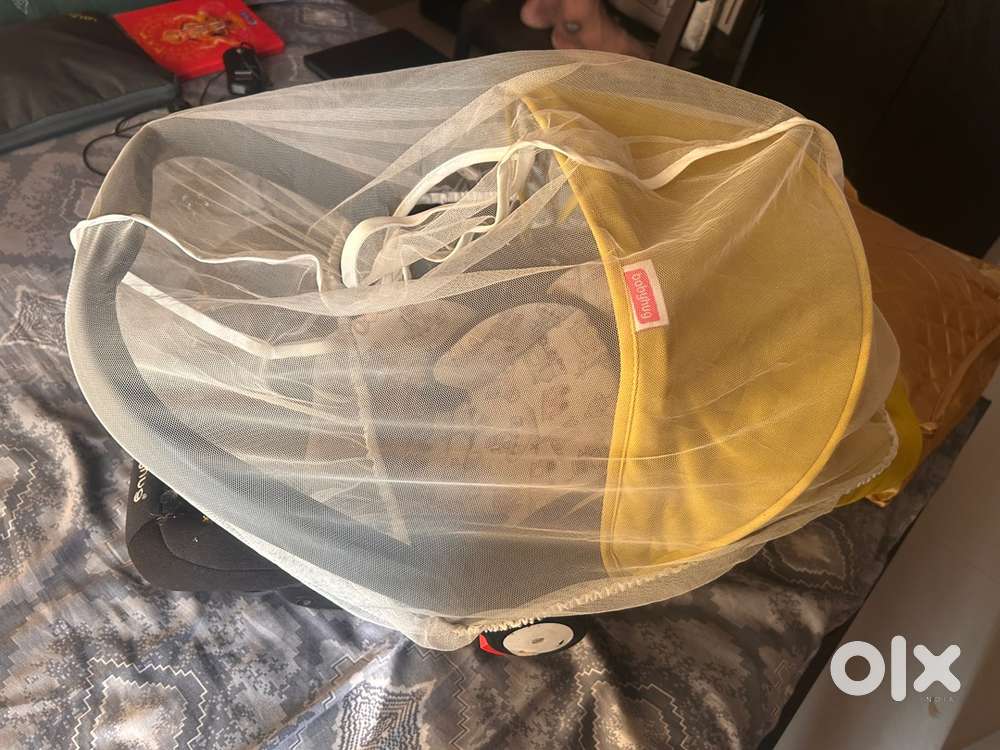 Baby hug car seater carry cot