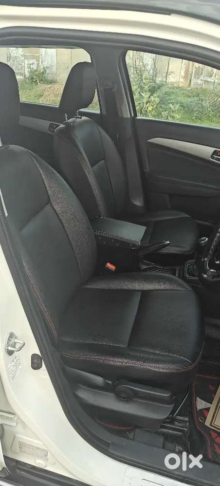 Maruti Suzuki Breeza Zdi