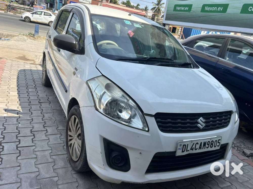 Maruti Suzuki Ertiga 2012-2015 Lxi, 2012, Petrol