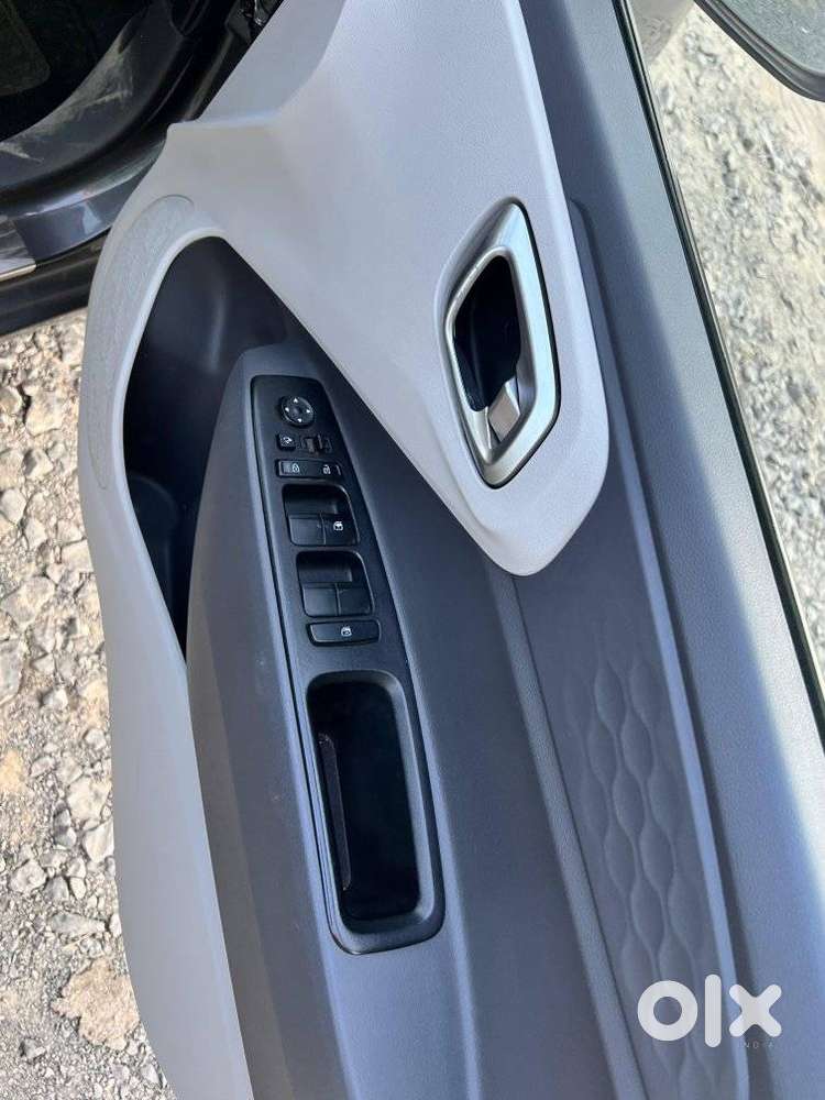 Hyundai Aura Sx Plus Automatic, 2021, Petrol