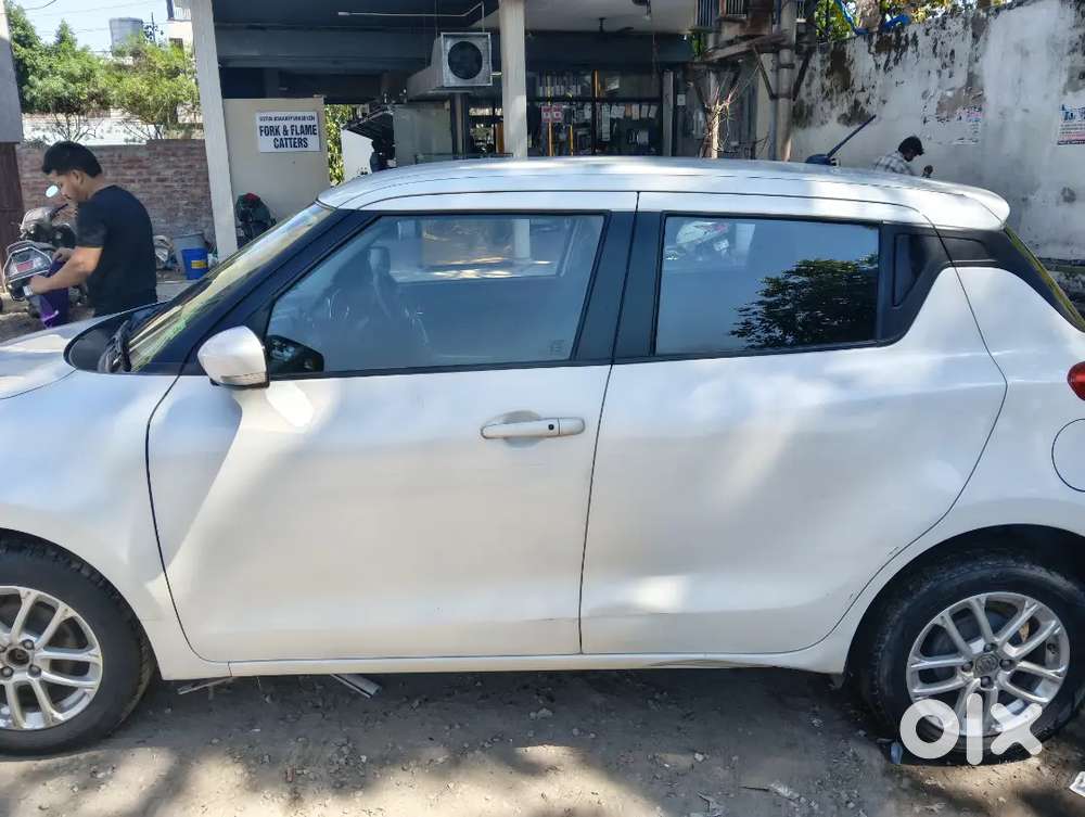 Ek Dum Vadia Gadi Hai