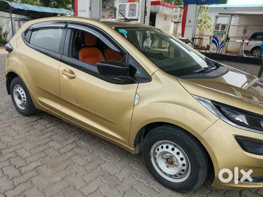 Tata Altroz 1.2 Petrol 2020 4.8 L Only!!! 1st Owner