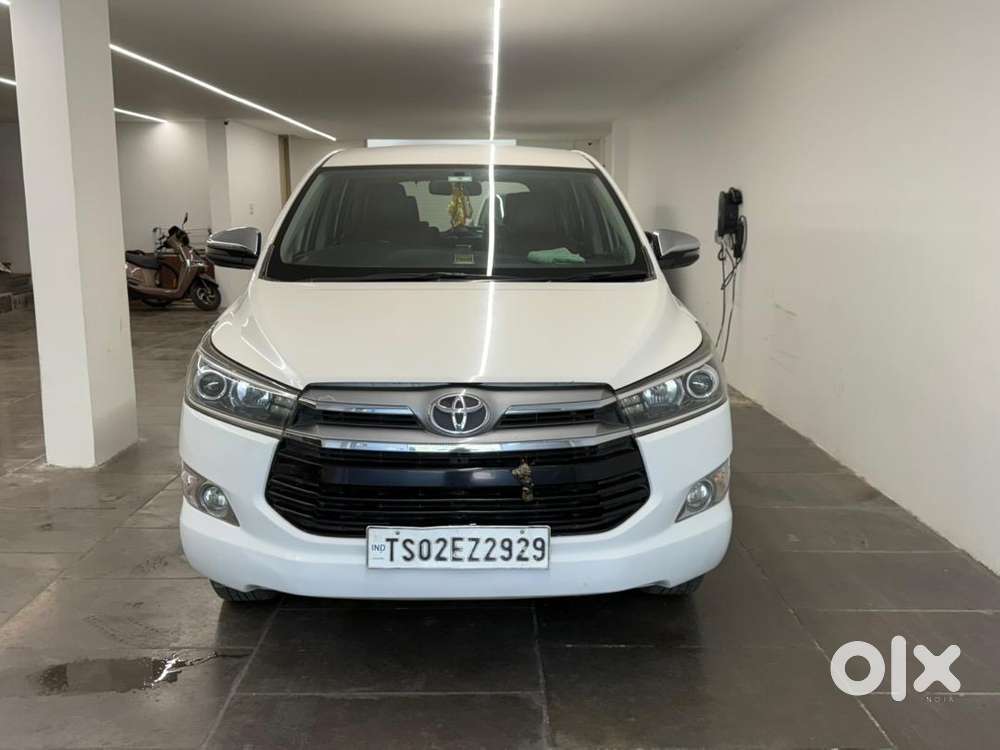 Innova Crysta Top End Showroom Track