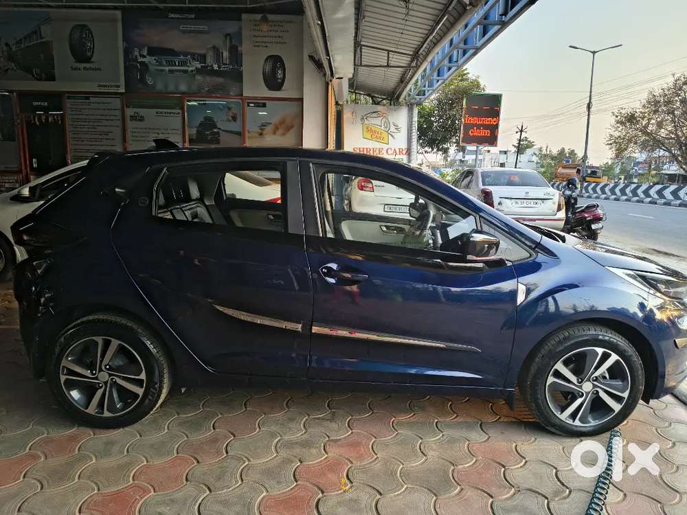 Tata Altroz 2023 Petrol Well Maintained