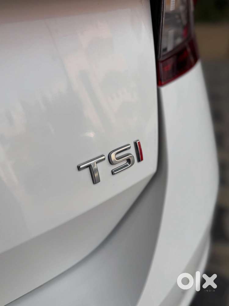 Skoda Slavia 1.5 Tsi Style At, 2023, Petrol