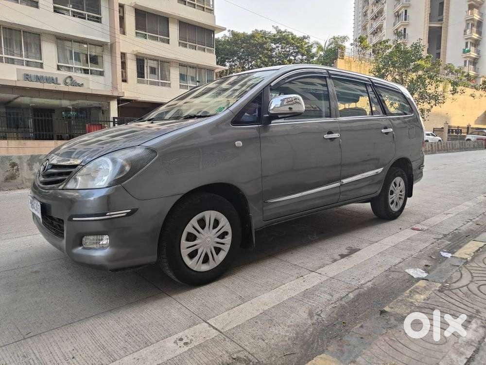 Toyota Innova 2.5 E 7 Str, 2010, Diesel