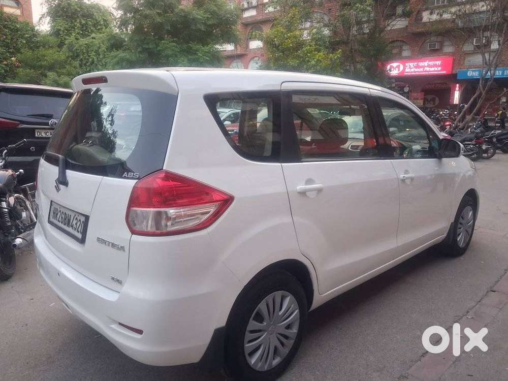 Maruti Suzuki Ertiga Zxi, 2012, Petrol