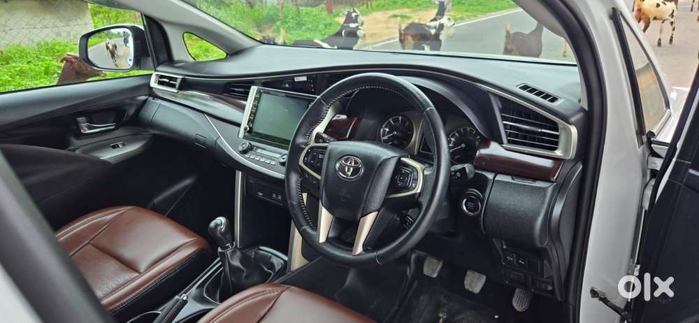 Toyota Innova Crysta 2.4 V 7 Str, 2025, Diesel