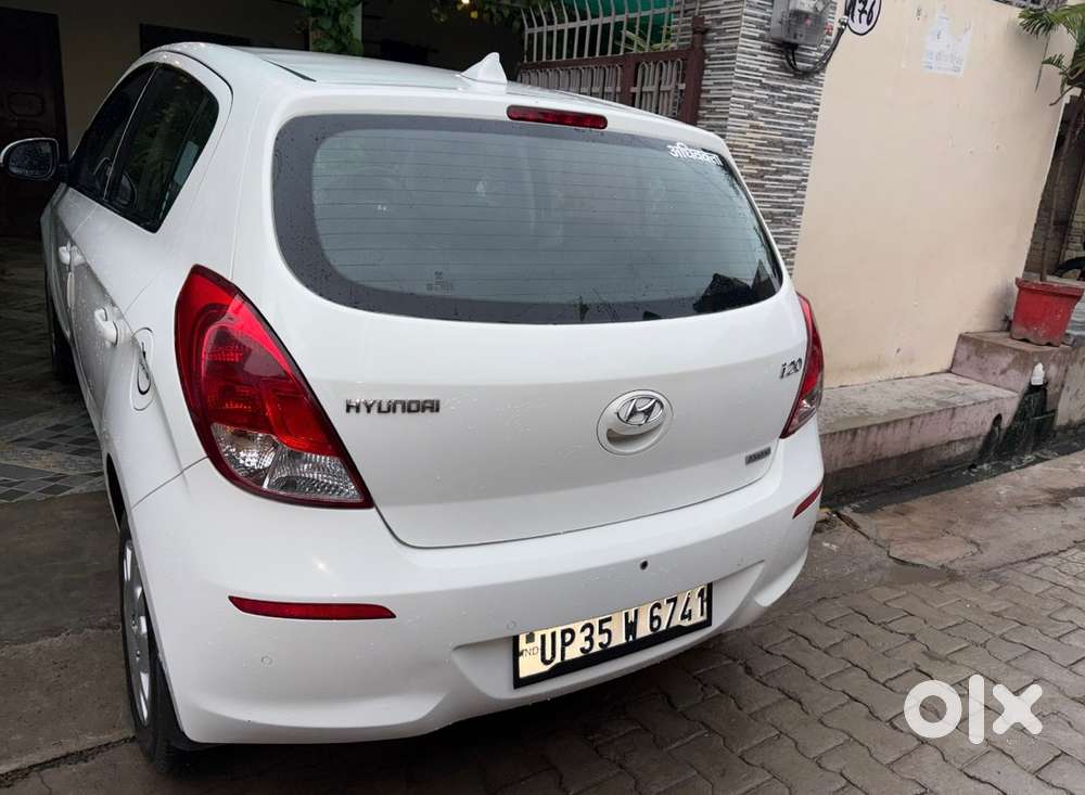 Hyundai I20 Petrol Manual 2013