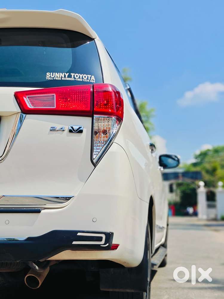 Toyota Innova Crysta 2.4 V, 2022, Diesel