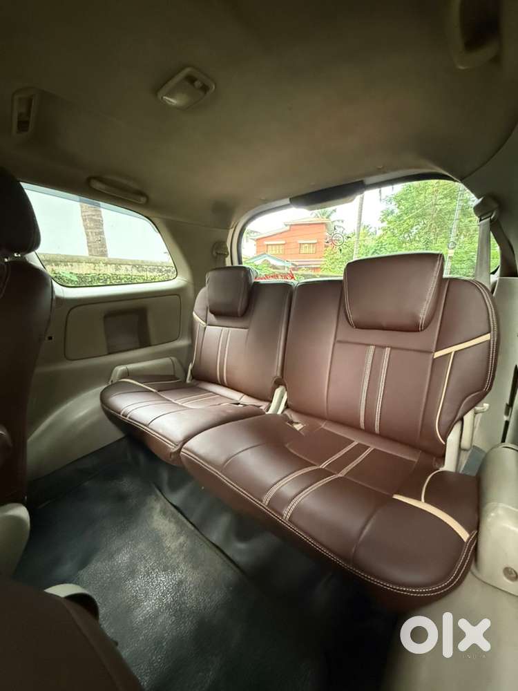 Toyota Innova Diesel 2011