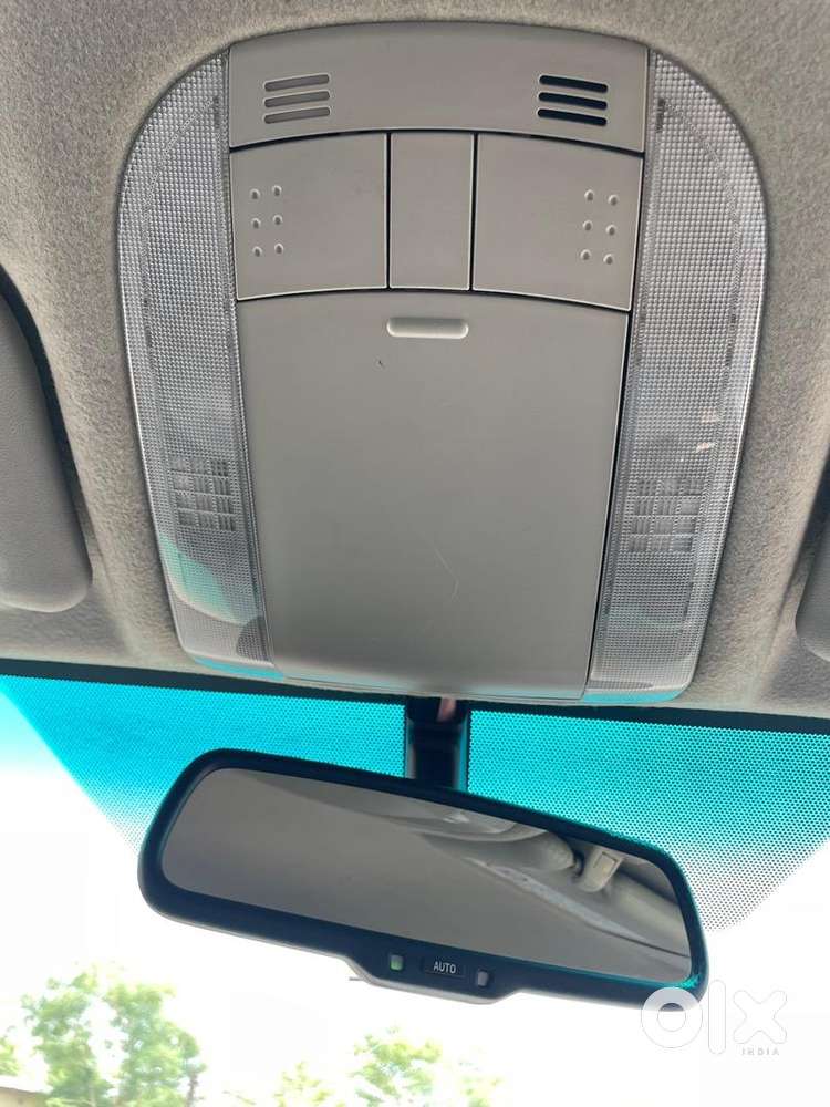 Toyota Corolla Altis  2030