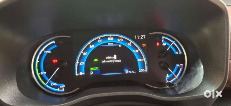 Toyota Innova Hycross 2.0 Vx Hybrid 7 Str, 2023, Cng & Hybrids