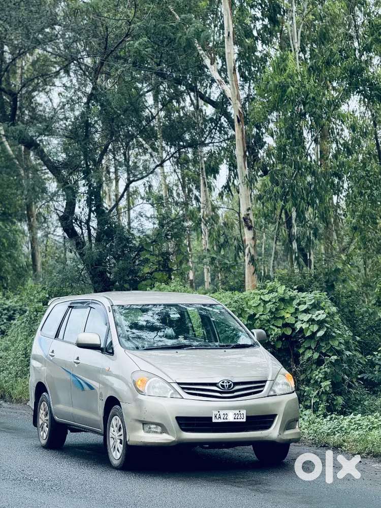Toyota Innova 2.5 G 2010