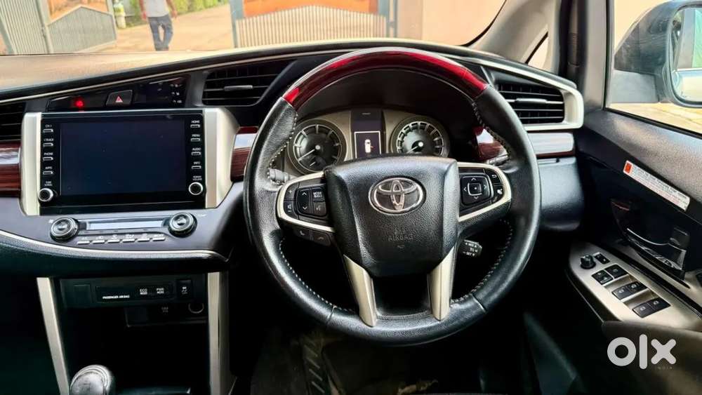Toyota Innova Crysta [2020-ongoing] 2.4 Zx 7 Str, 2022, Diesel