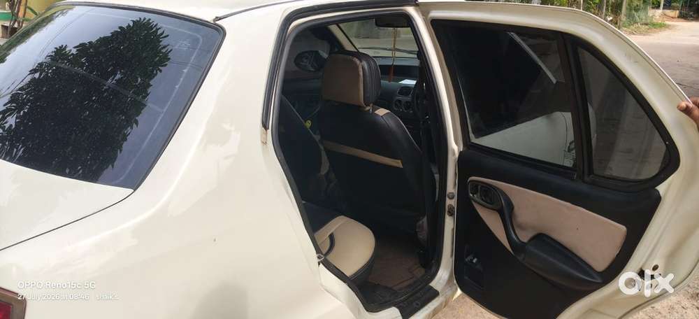 Tata Indigo Lx 2012