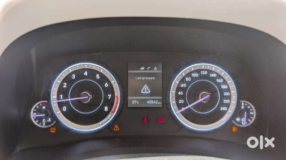 Hyundai Creta Sx Petrol Mt, 2022, Petrol