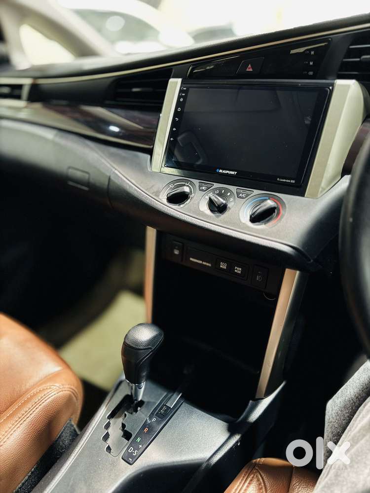 Toyota Innova Crysta 2.8 Z, 2016, Diesel