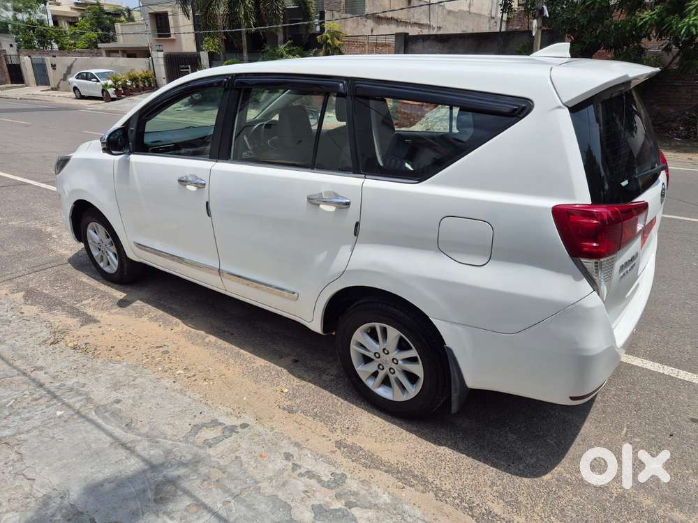 Toyota Innova Crysta 2.4 Zx Mt, 2018, Diesel