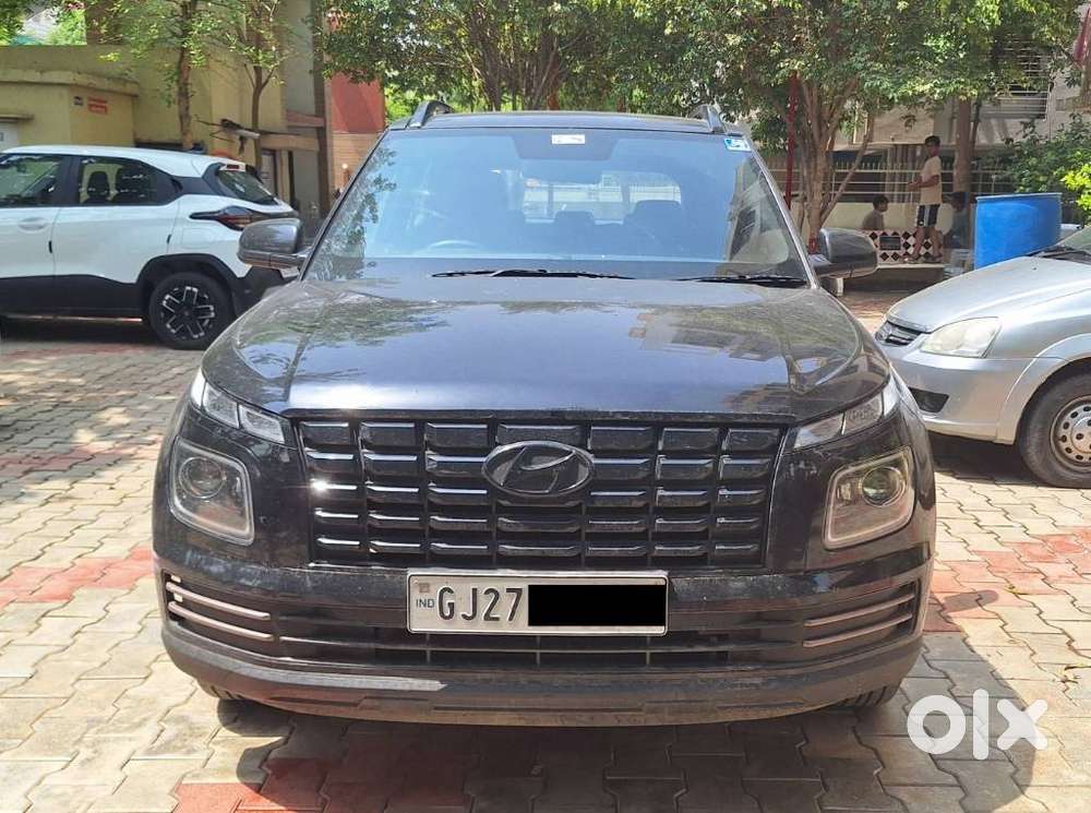 Hyundai Venue 1.2 S (o), 2024, Petrol