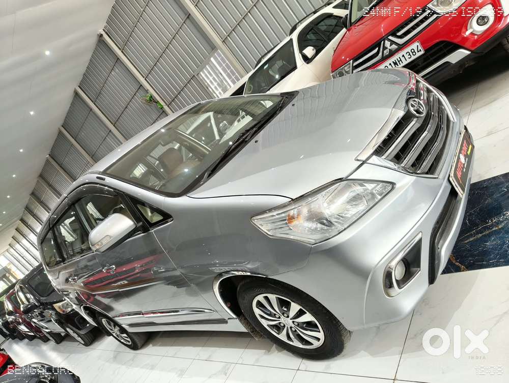 Toyota Innova 2.5 Vx 7 Seater Bs Iv, 2015, Diesel