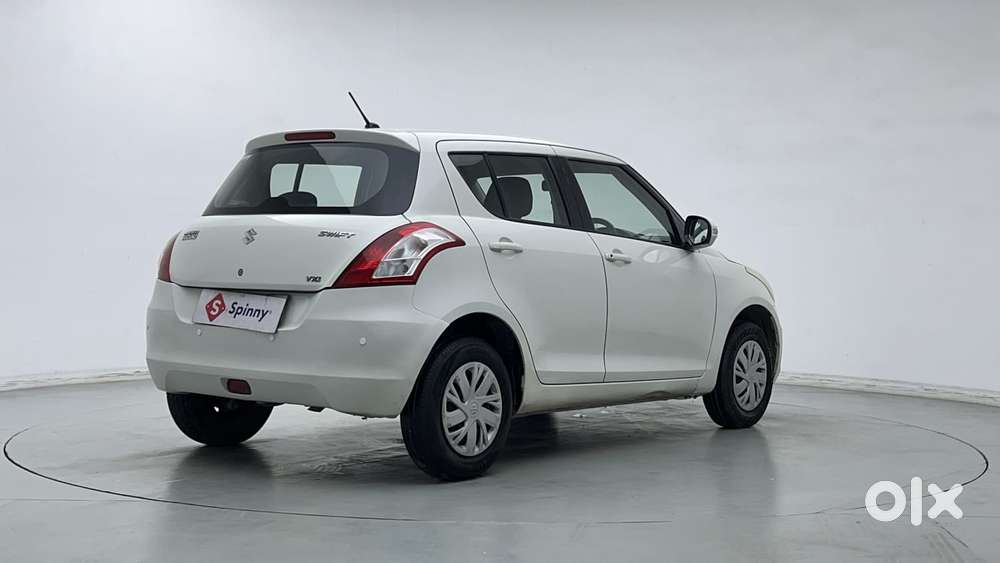 Maruti Suzuki Swift Vxi Optional, 2017, Petrol