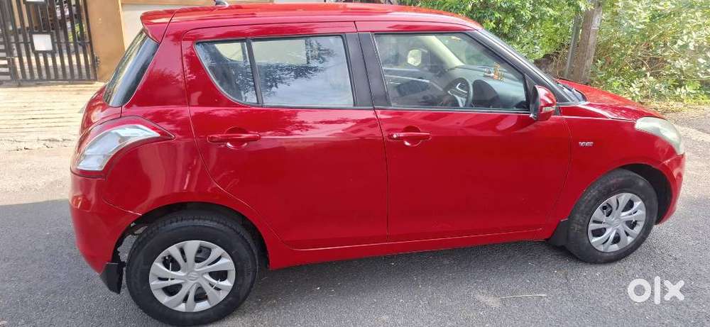 Maruti Suzuki Swift Vxi + Manual, 2015, Petrol