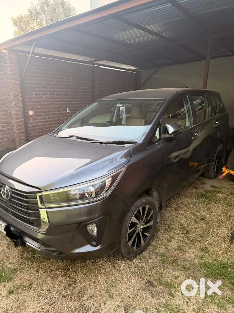 Toyota Innova Crysta 2022