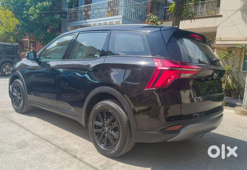 Mahindra Xuv700 2.0 Ax 7 Petrol At Str, 2024, Petrol