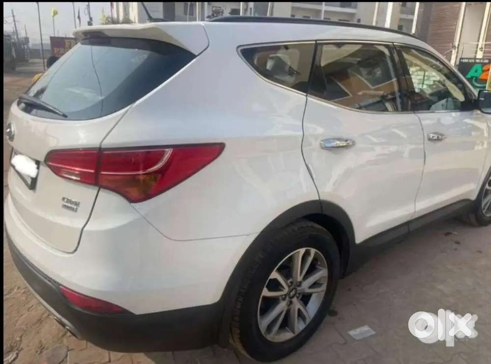 Hyundai Santa Fe Automatic 2015 Dec  Hr  Top Condition  Push Start
