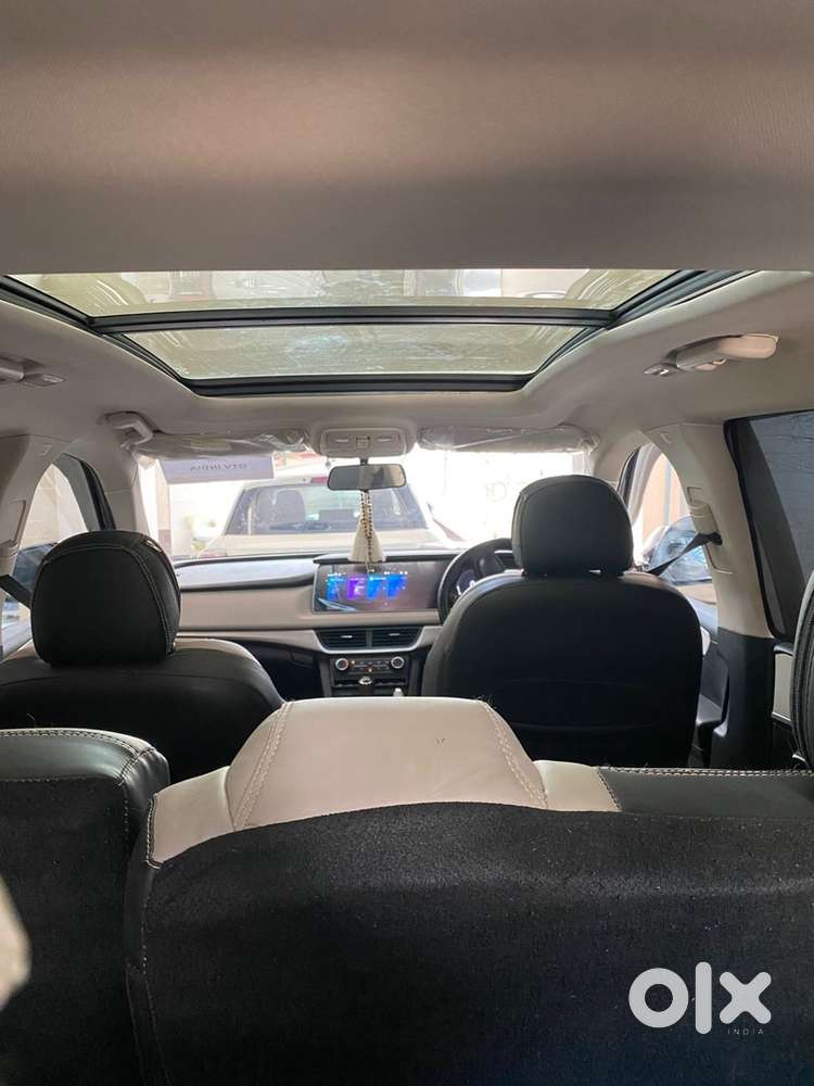 Mahindra Xuv700 Diesel Manual 2024