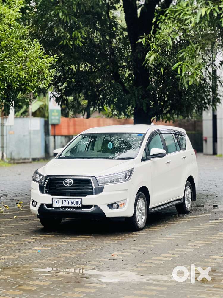 Toyota Innova Crysta 2.4 G Plus Mt 7 Str, 2024, Diesel