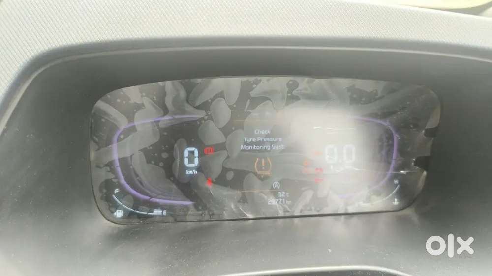 Kia Carens 2025 Petrol Premium