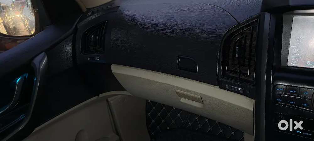 Mahindra Xuv500 2017 Diesel 116500 Km Driven