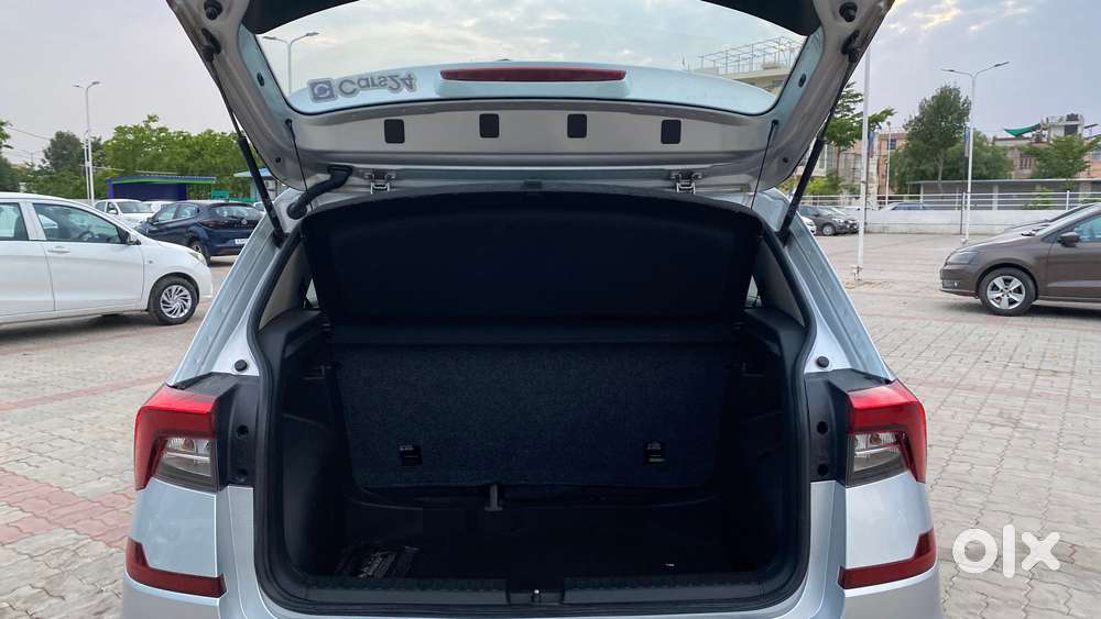 Skoda Kushaq 1.0 Tsi Active, 2022, Petrol