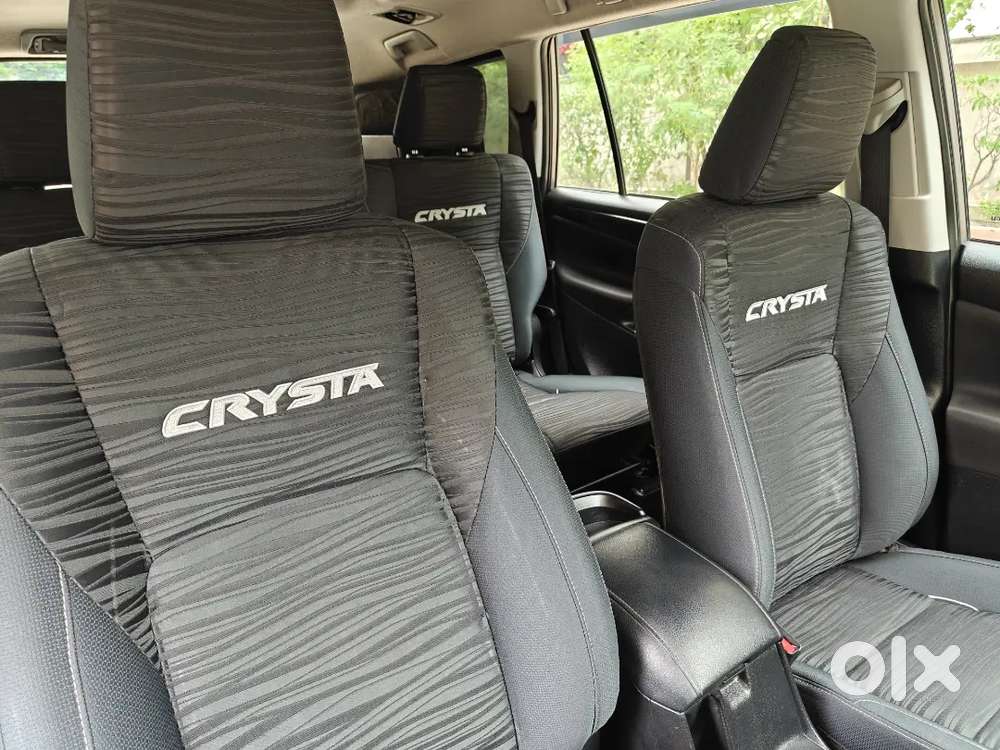 Toyota Innova Crysta 2.4 V 8 2021(doctor Owned)