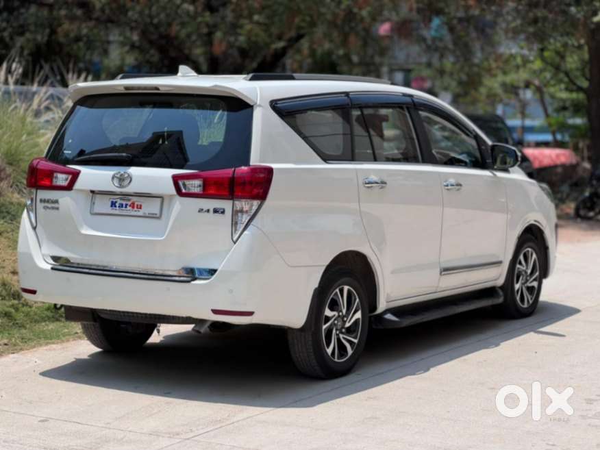 Toyota Innova Crysta 2.4 G Mt 7 Str, 2021, Diesel