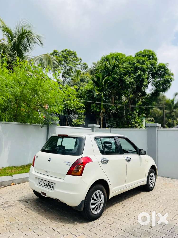 Maruti Suzuki Swift Vxi Bsiv, 2008, Petrol