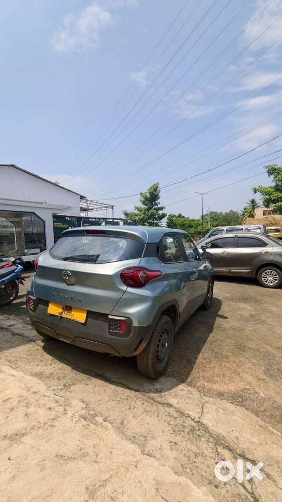 Tata Punch Accomplished, 2022, Petrol