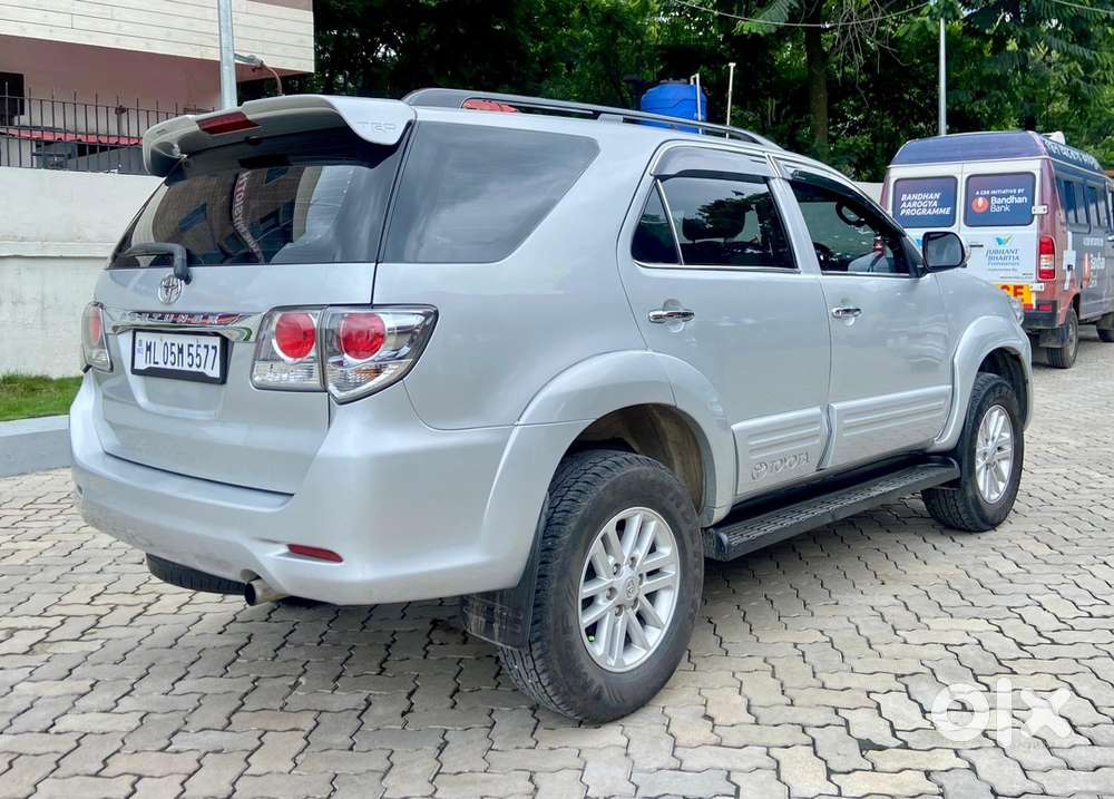 Toyota Fortuner 2015 Diesel 148000 Km Driven