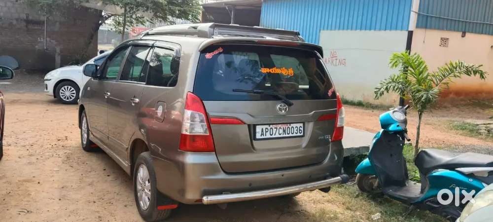 Toyota Innova 2015 Diesel Well Maintained