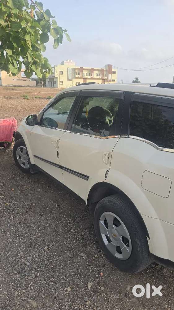 Mahindra Xuv500 2014 Diesel 100000 Km Driven